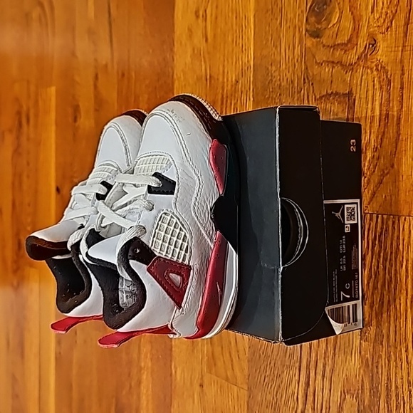 Jordan 4 Retro Red Cement - Picture 1 of 10